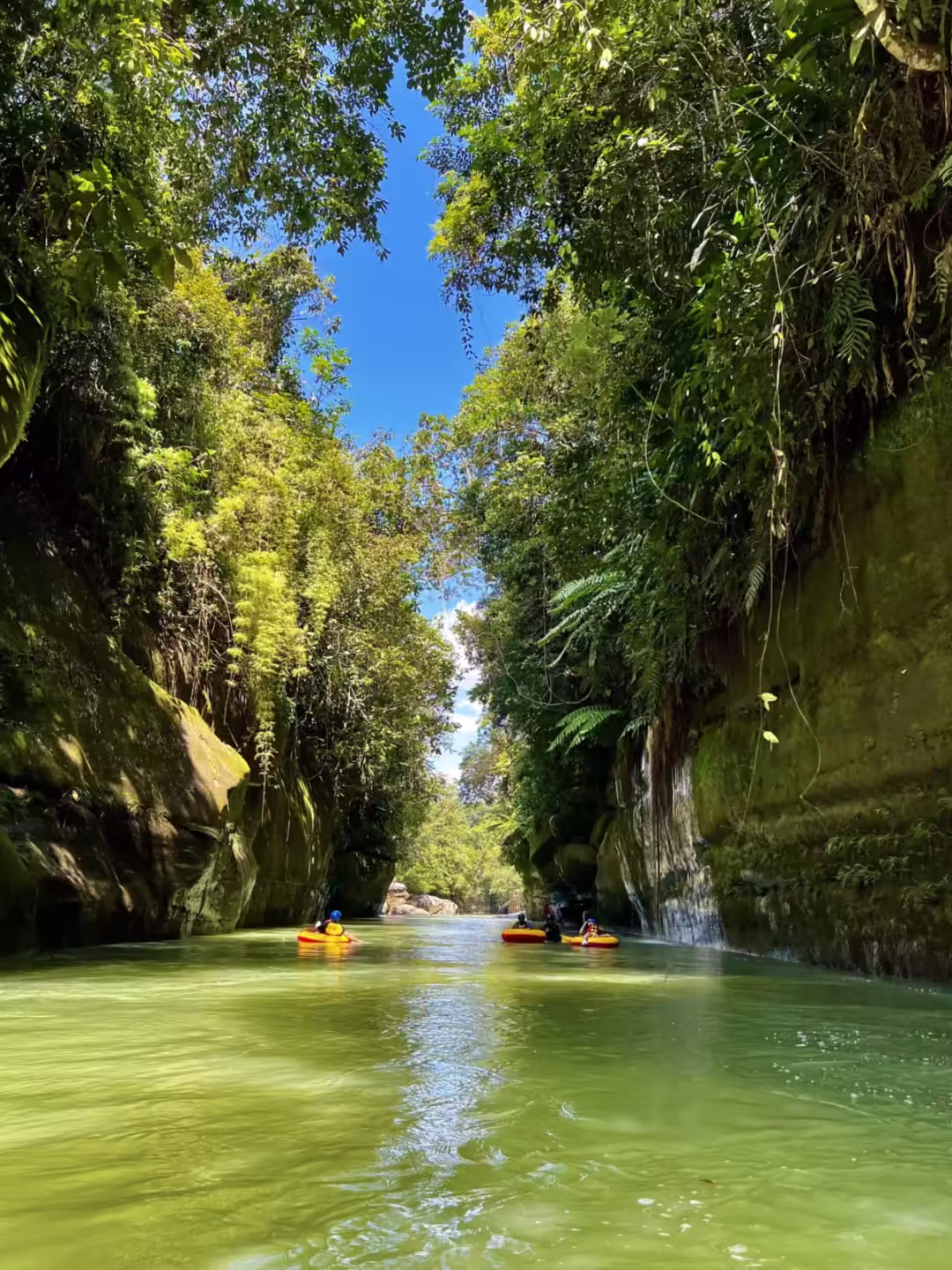 Tubing Cañon del Cafre Mesetas Meta - Turismo Meta